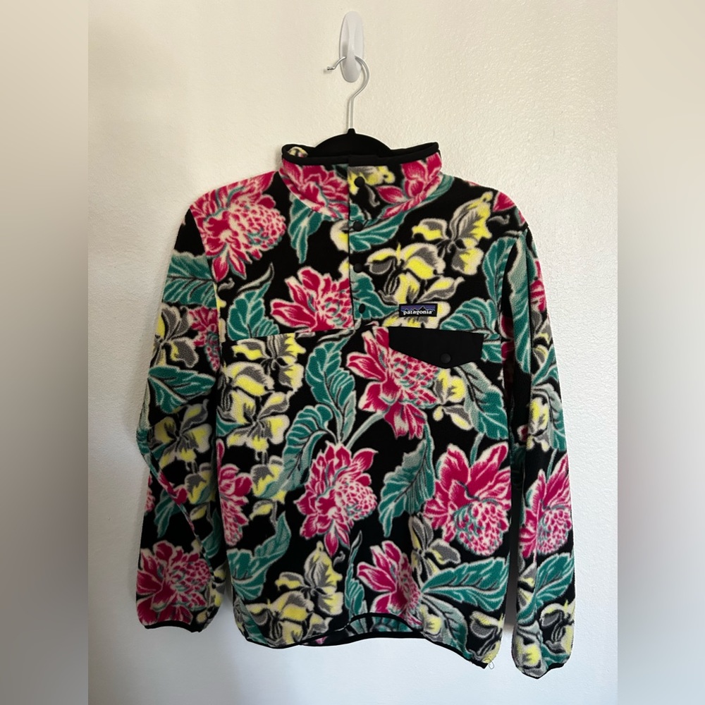 Patagonia fleece floral pullover
